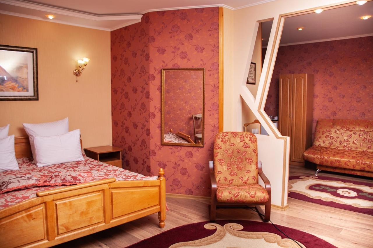 Piligrim 1 Hotel Mykolaiv Exterior photo